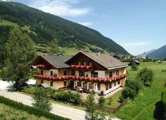 Pension Nigella Neustift im Stubaital Exterior photo